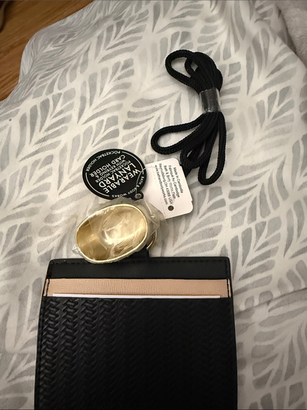 Bath & Body Works Black Card Holder with Pale Pink Trim and Gold Accent Ring